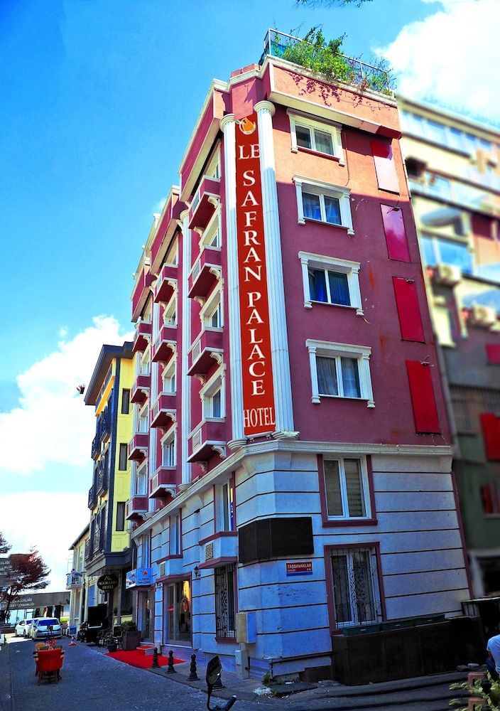 Le Safran Palace 1