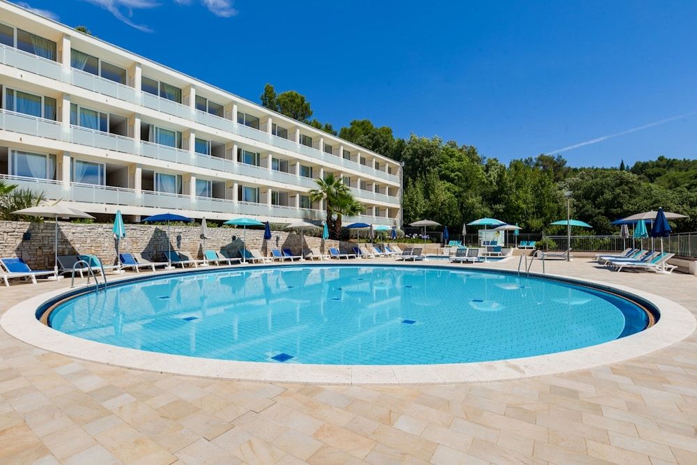 Miramar Sunny Hotel by Valamar 2