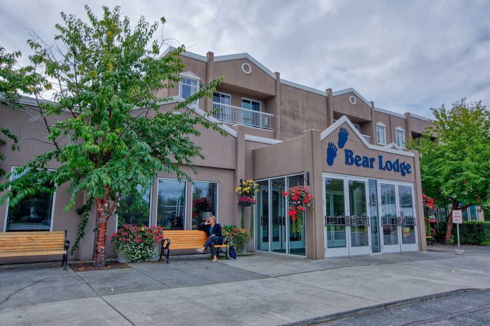 Bear Lodge 1