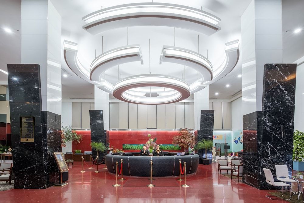 Merlynn Park Hotel 2