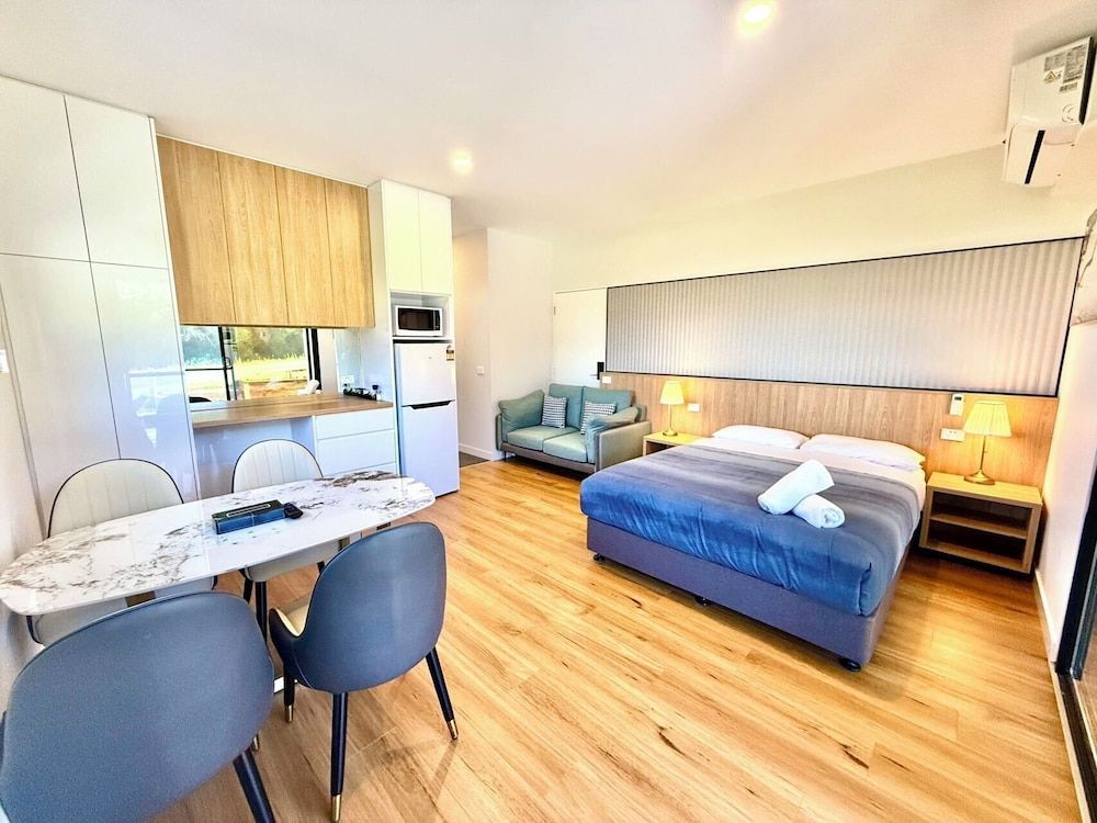 Apollo Dream Suites 1