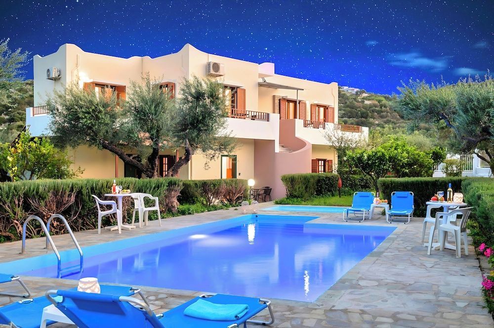 Plaisir Beachside Apts 1
