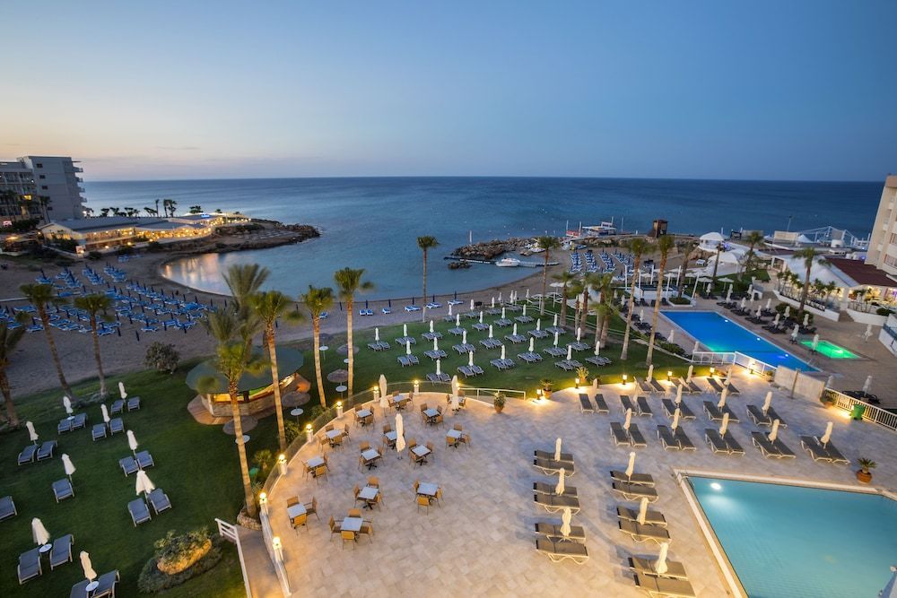 Infinity Blu - Designed for Adults by Louis Hotels 1
