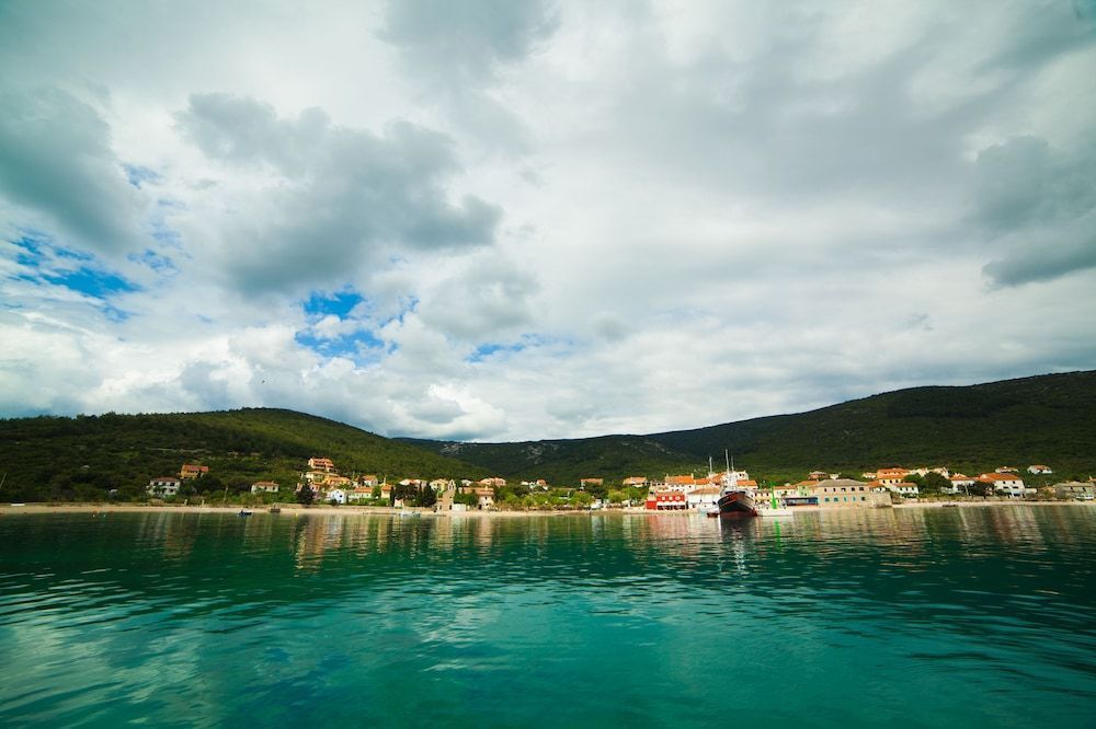 Hotel Zlatni Lav 1