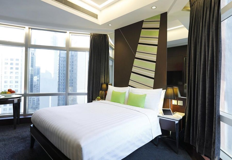 EASE CAUSEWAY BAY 2