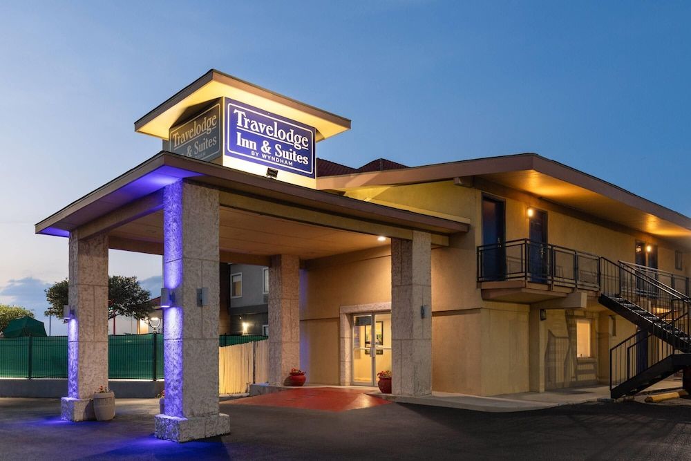 Travelodge by Wyndham New Braunfels 1