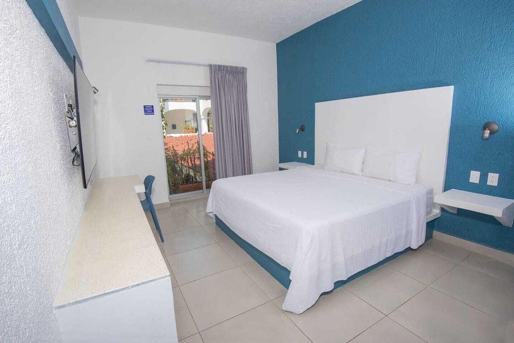 Paris - Santa Cruz Huatulco - Azul Sirena - Santa Cruz Huatulco