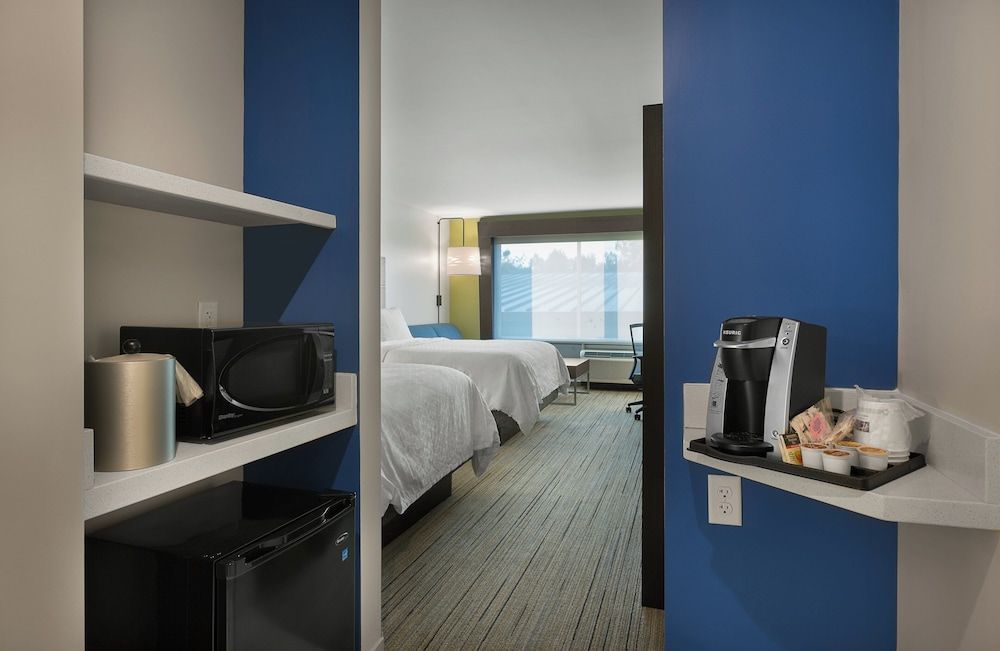 Holiday Inn Express Lake Park by IHG 2
