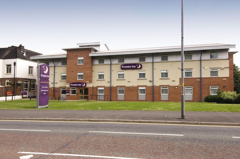 Premier Inn Manchester - Heaton Park 1