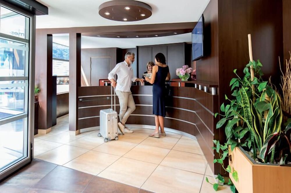 STUDIOS LE FOURNADET à 50 m des thermes les Ecureuils 2