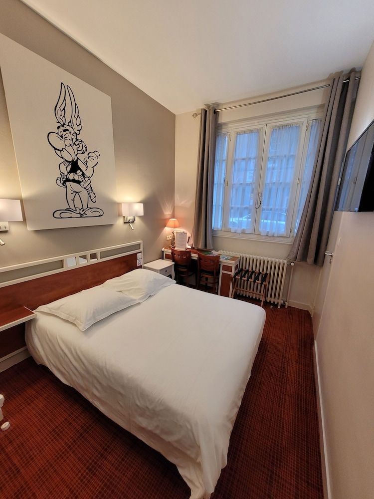 Hôtel-Restaurant Le Monarque 2