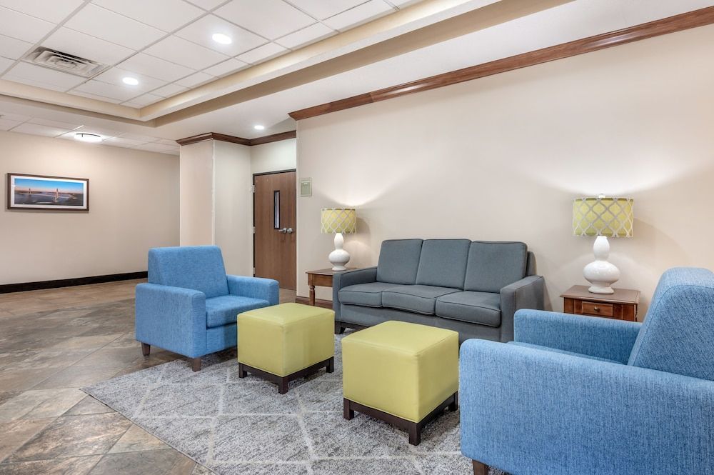 Quality Inn & Suites near Owensboro & Holiday World GOLD AWARD WINNER 2