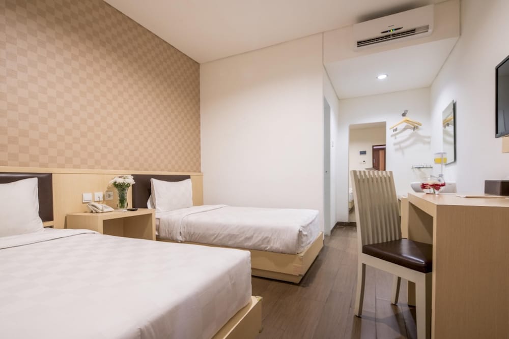 Hotel 88 Grogol by WH 1