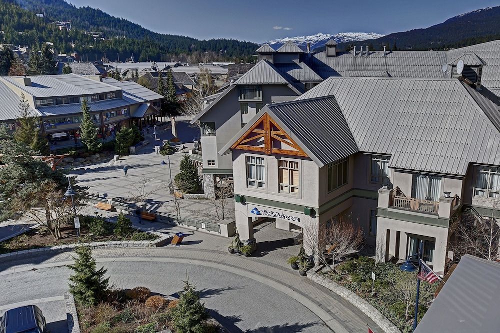 Whistler Peak Lodge 1