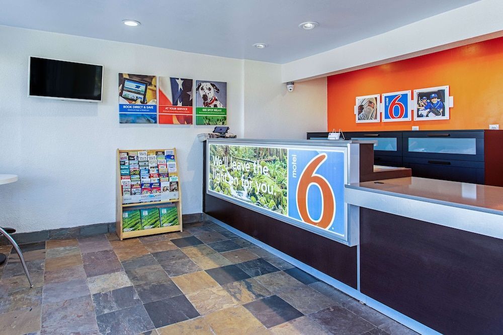Motel 6 Pendleton, OR - West 2
