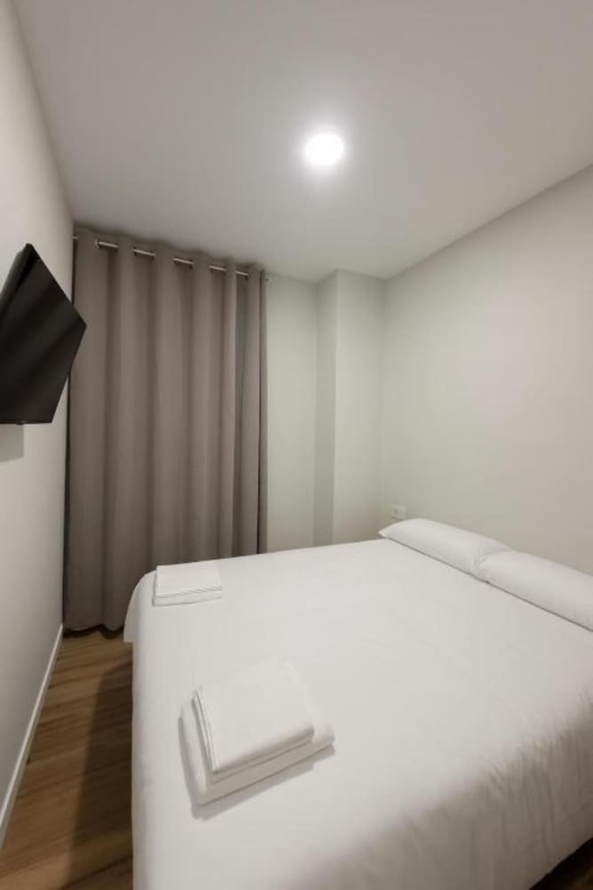 Hostal Ramon y Cajal 2