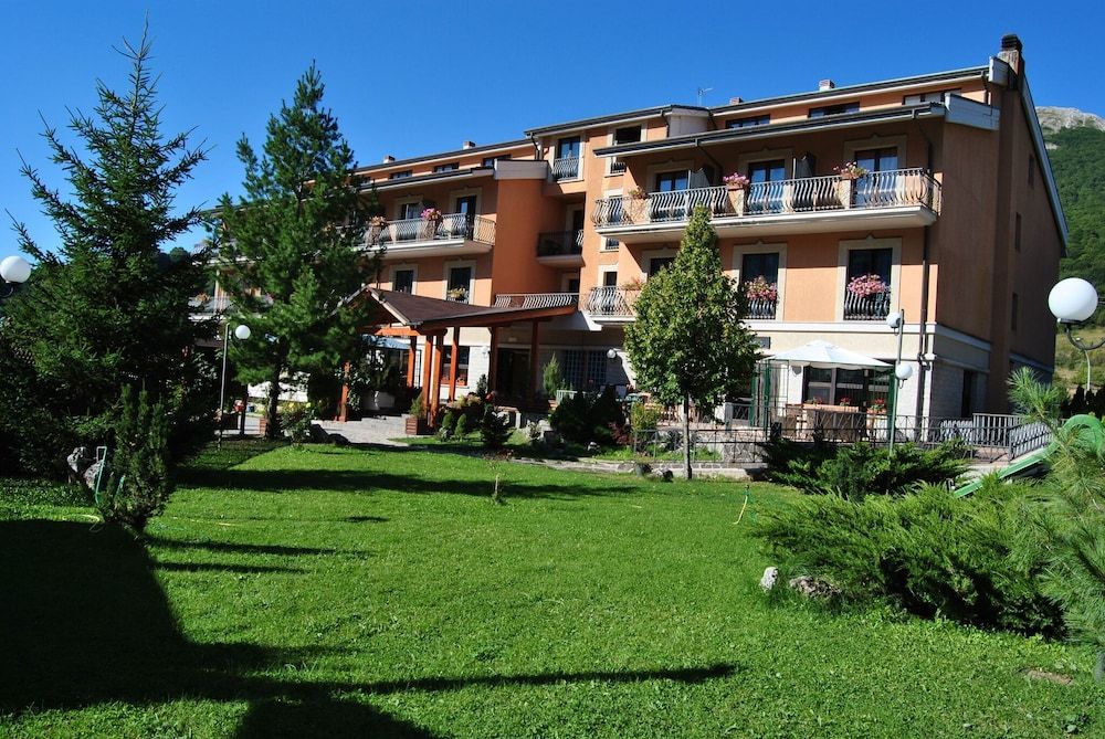 Alba Sporting Hotel 1