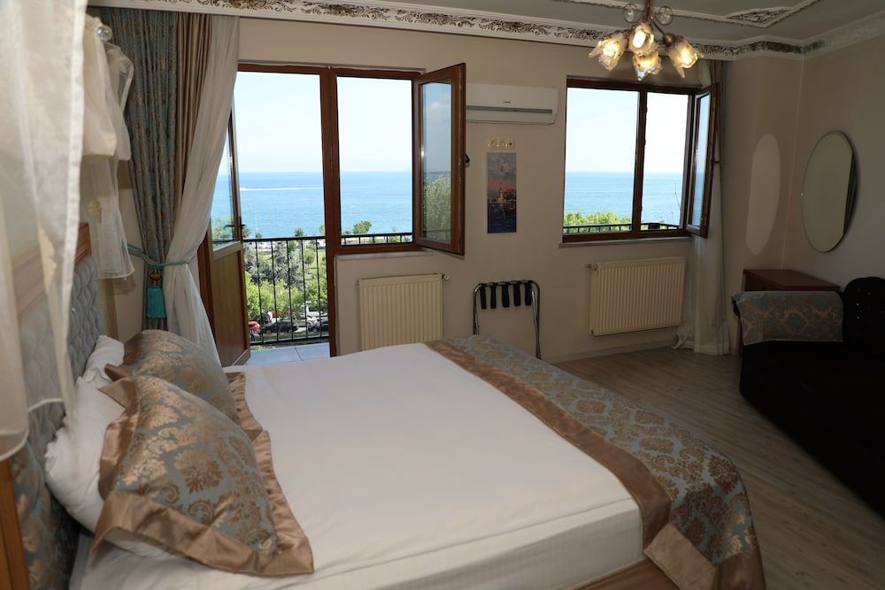 Seahouse Suites 1