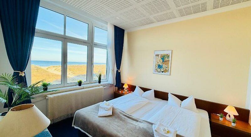 "Sanddorn", Kur- und Ferienhotel, Direkte Strandlage, Fahrstuhl 2