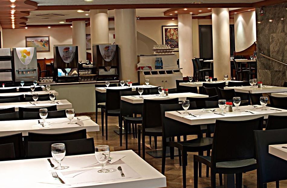 Hotel Oasis Plaza 2