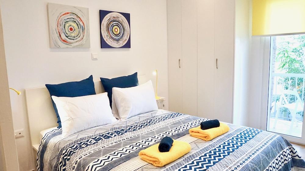 Charming Sunny Studio in Athens 2
