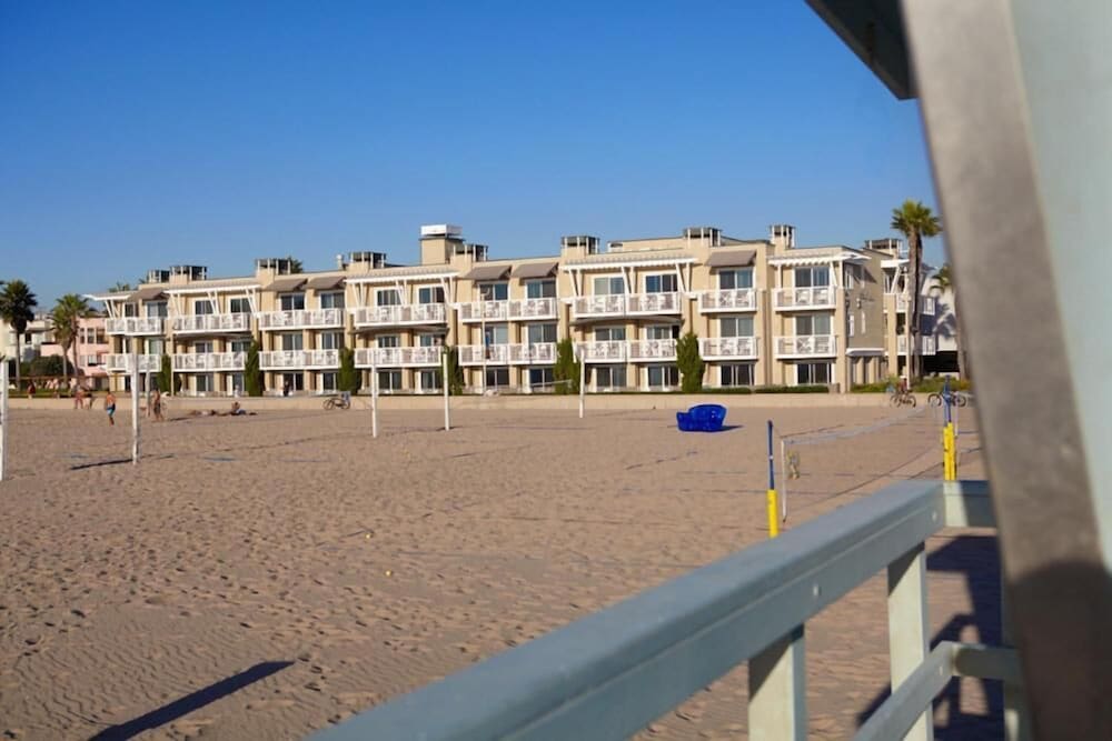 Beach House Hotel at Hermosa Beach 1