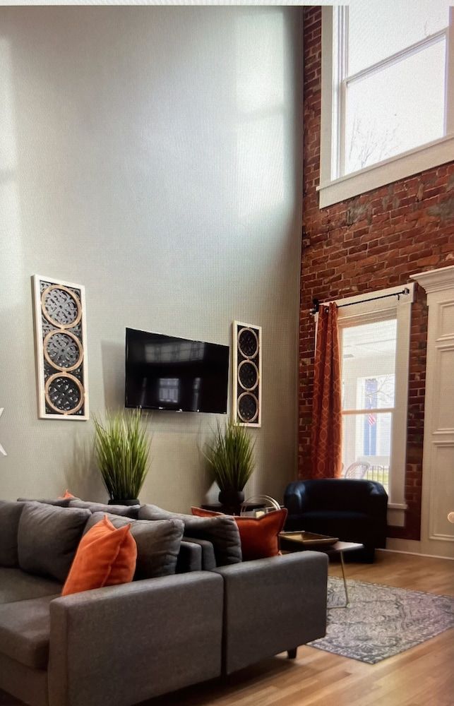 Brickhouse Loft - a boutique hotel 2