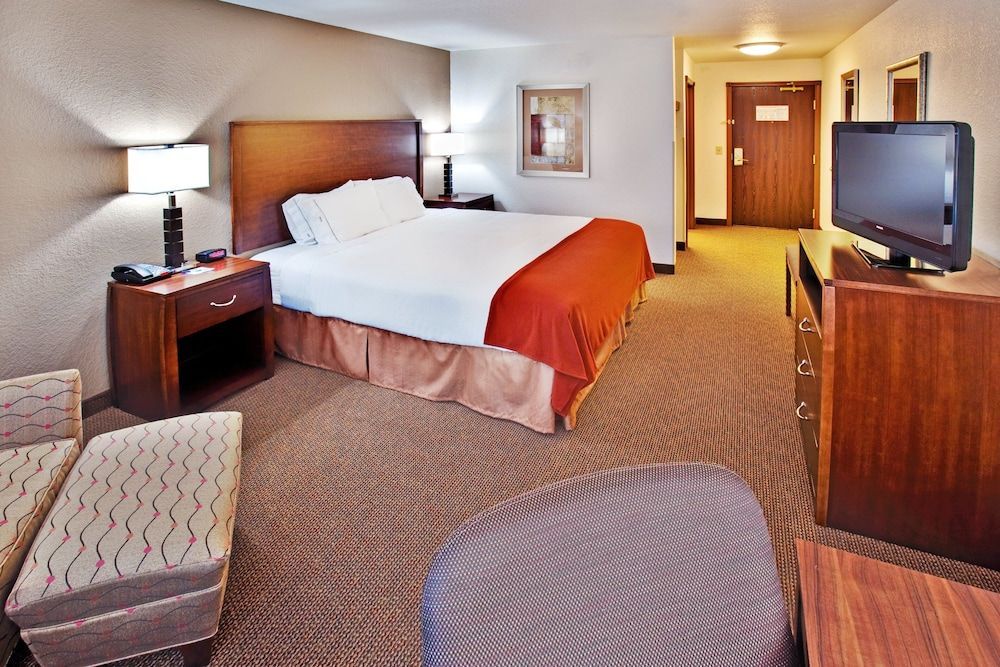 Holiday Inn Express & Suites DUBUQUE-WEST by IHG 2