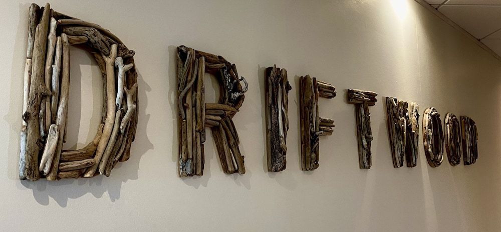 Driftwood Inn 2
