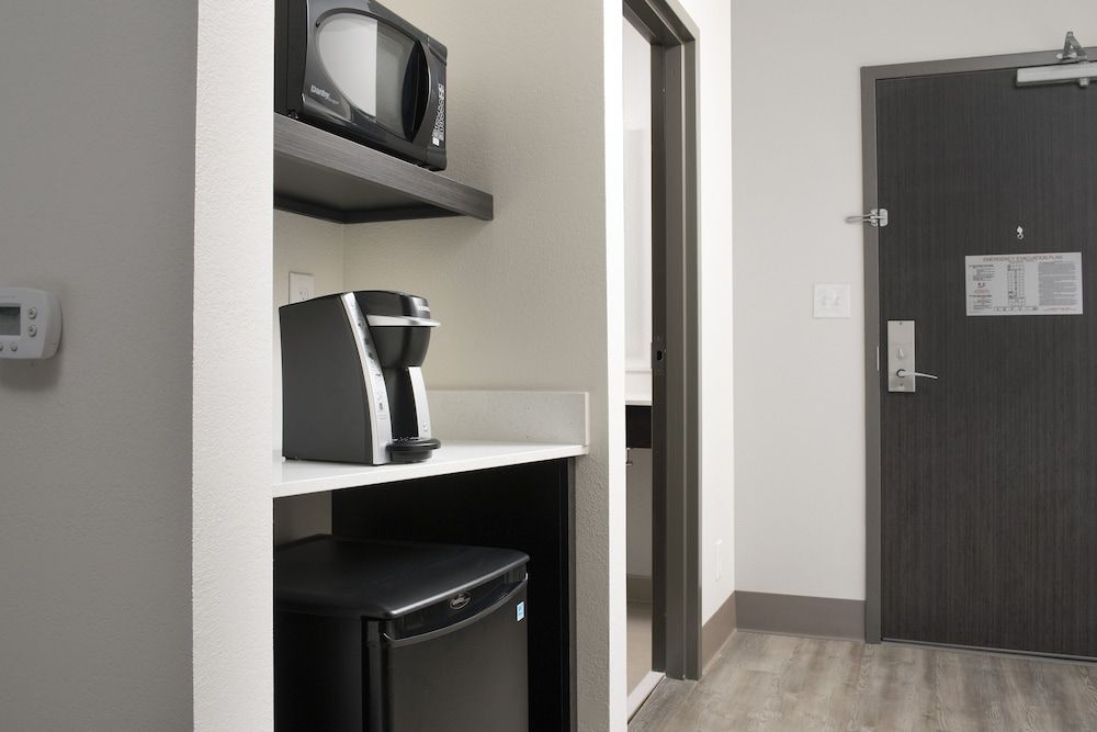 Holiday Inn Express PENSACOLA DOWNTOWN by IHG 2