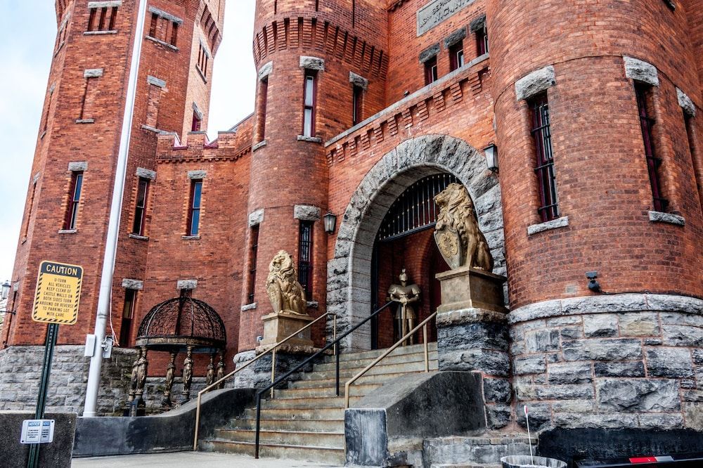 Amsterdam Castle NY 1