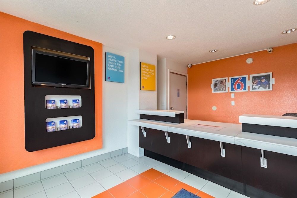 Motel 6 Beaverton, OR 2