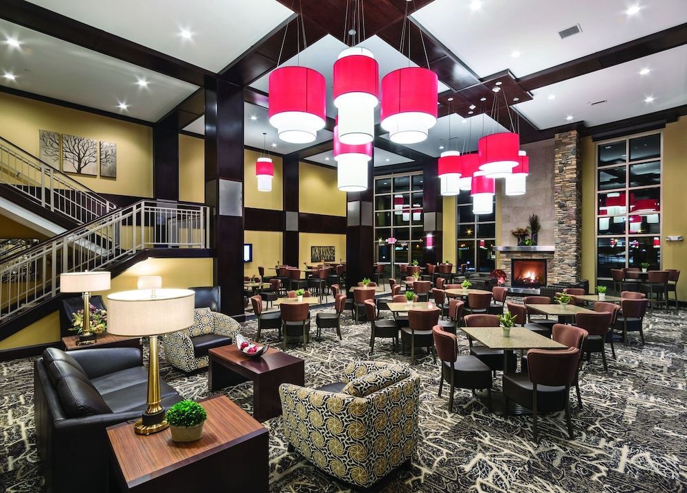 ClubHouse Hotel & Suites Fargo 1