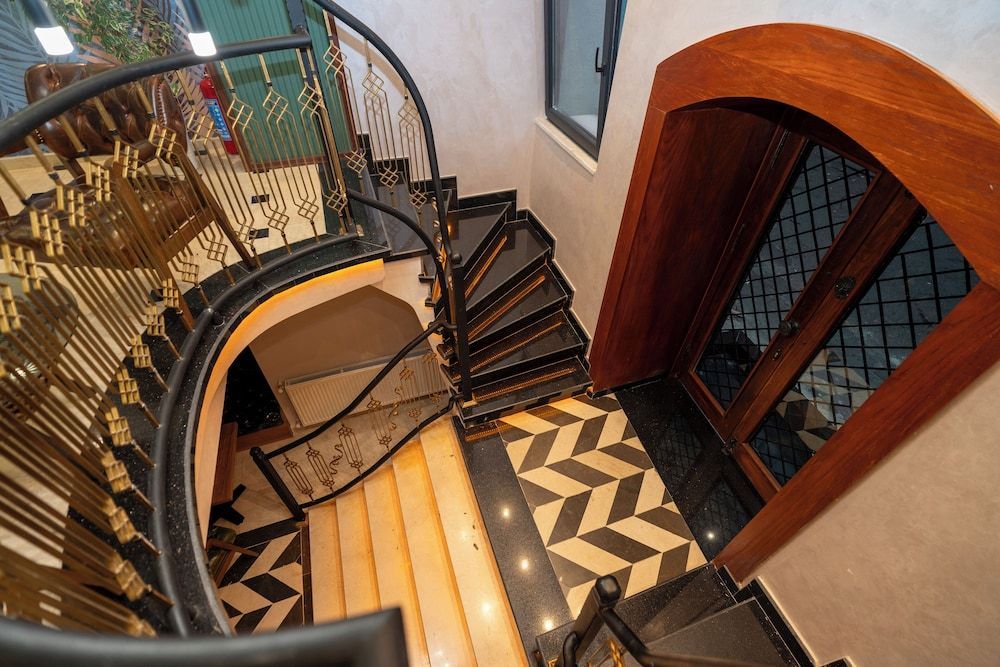 THE MUA LUXURY HOMEs 2