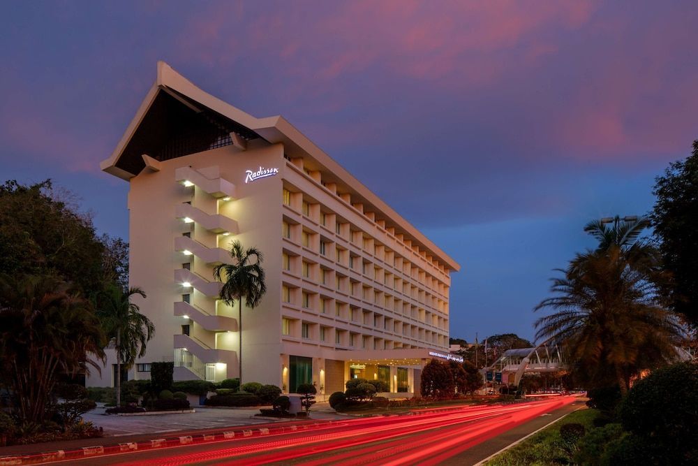 Radisson Hotel Brunei Darussalam 1
