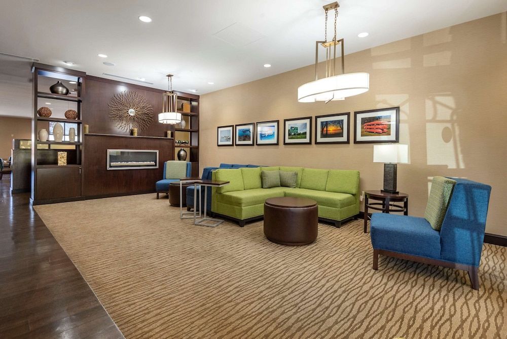 Comfort Suites Huntersville near Lake Norman 1