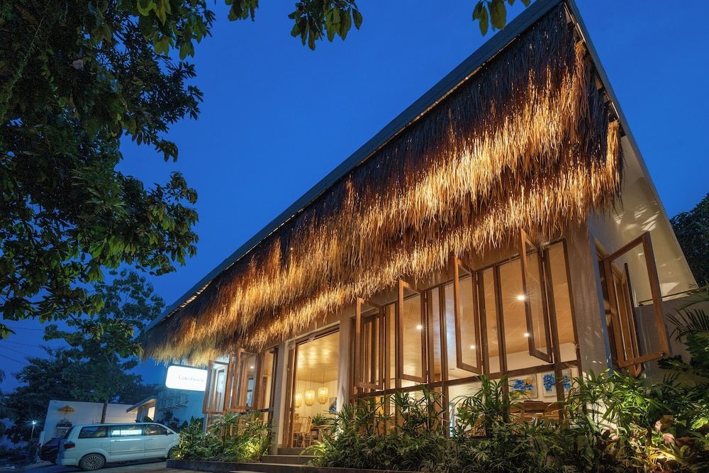 Lakubumi Pavilion 1