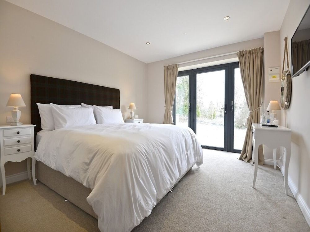 The 3 Millstones Inn 2