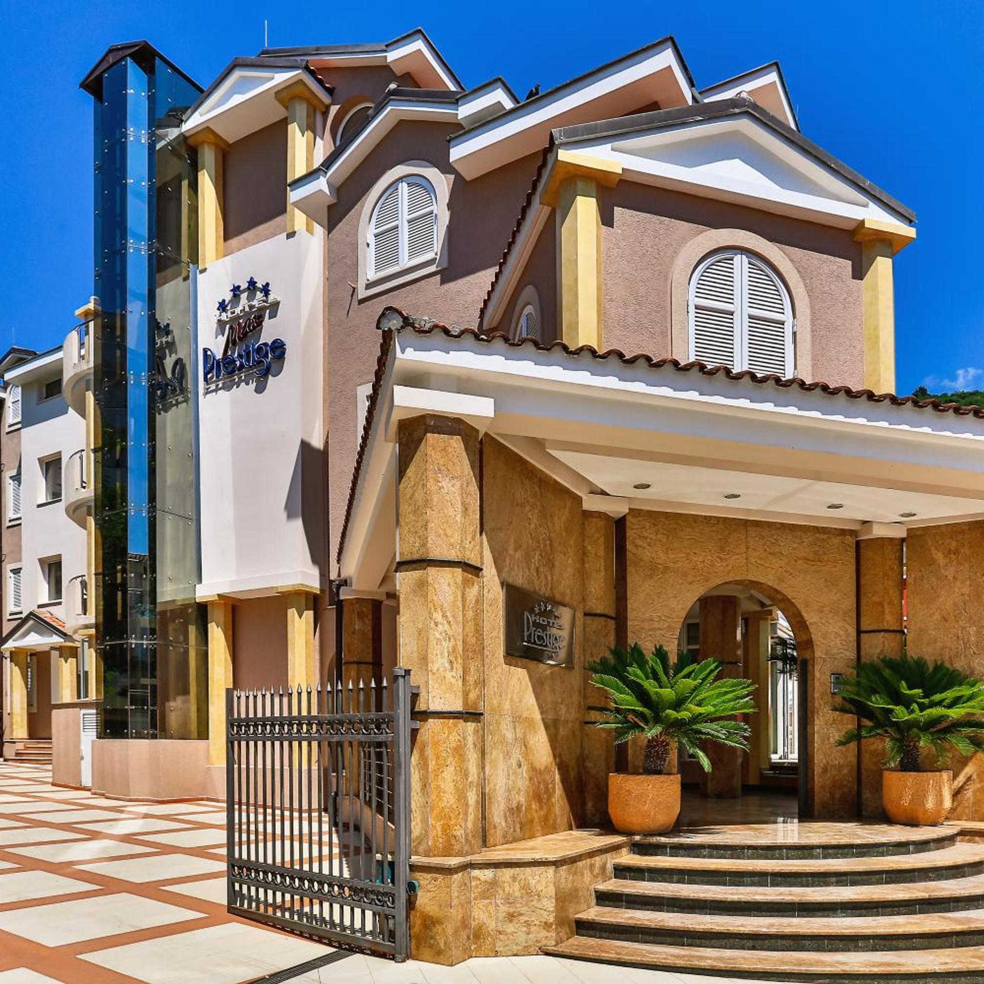 Hotel Max Prestige 1