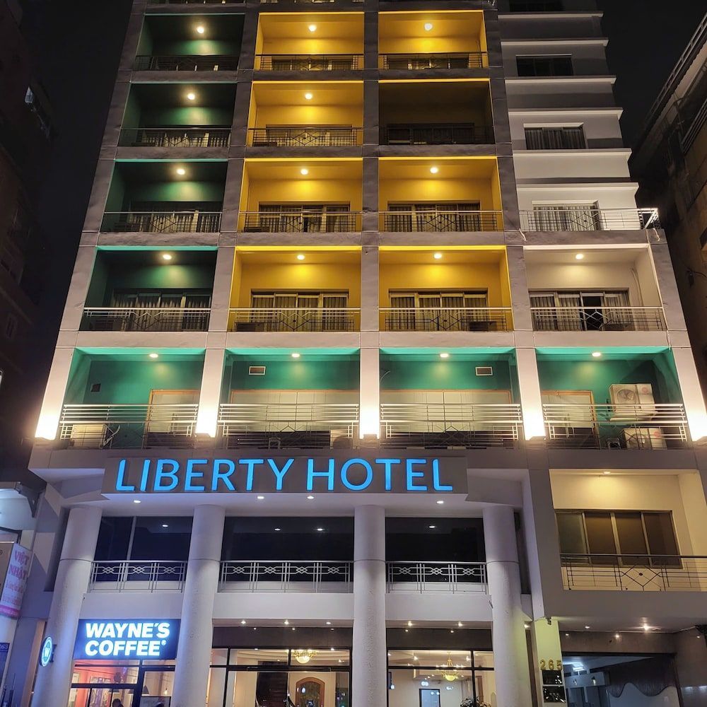 Liberty Hotel Saigon Parkview 1