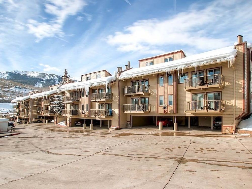 Snowmass Mountain Condos by Snowmass Vacations 1