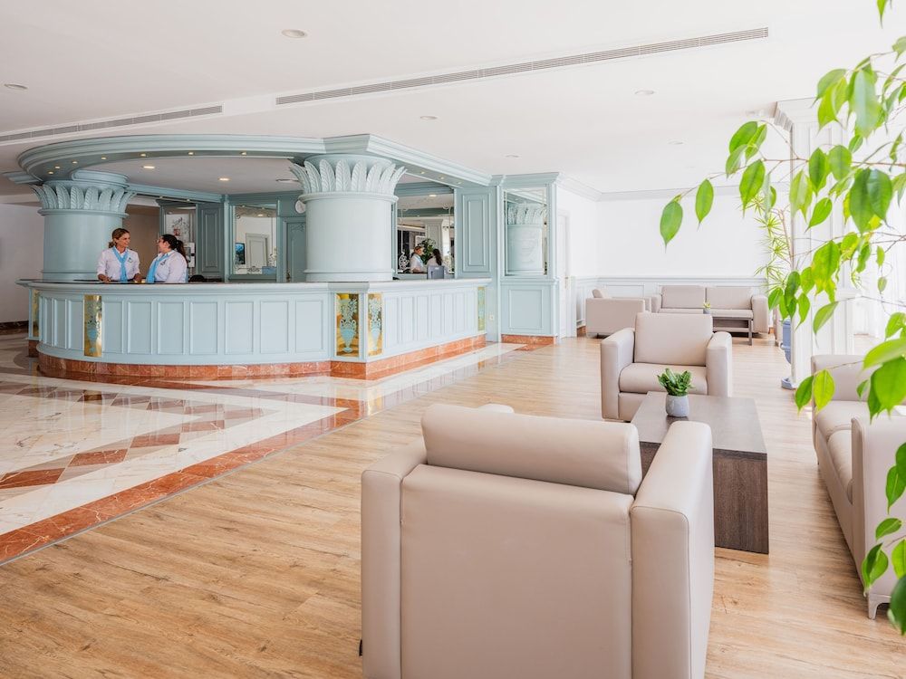 Grupotel Playa Camp de Mar - Adults Only 2