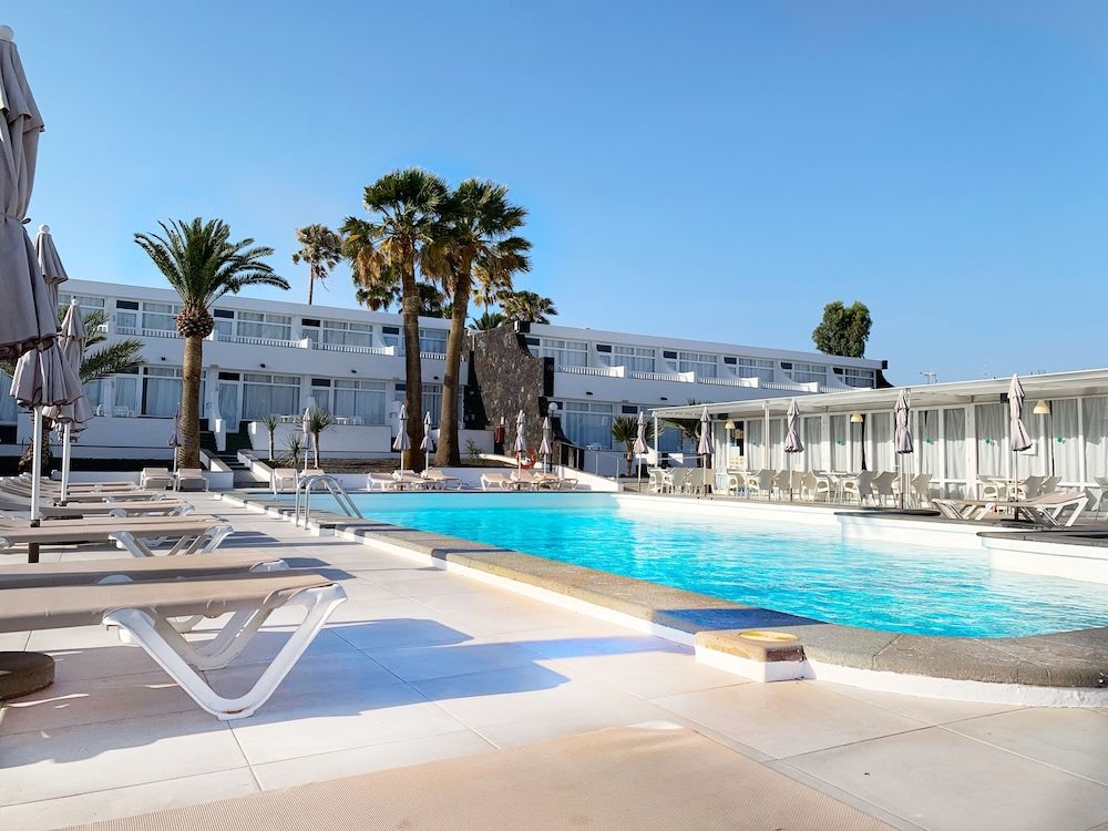Apartamentos Orly Club Arena Dorada 1