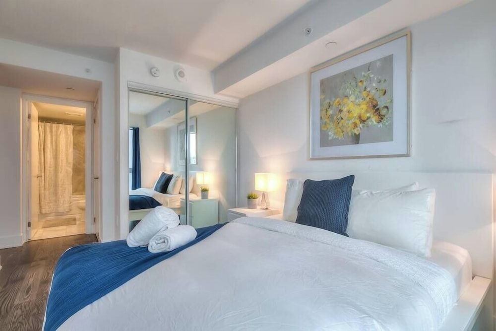 Econo Suites DT 2