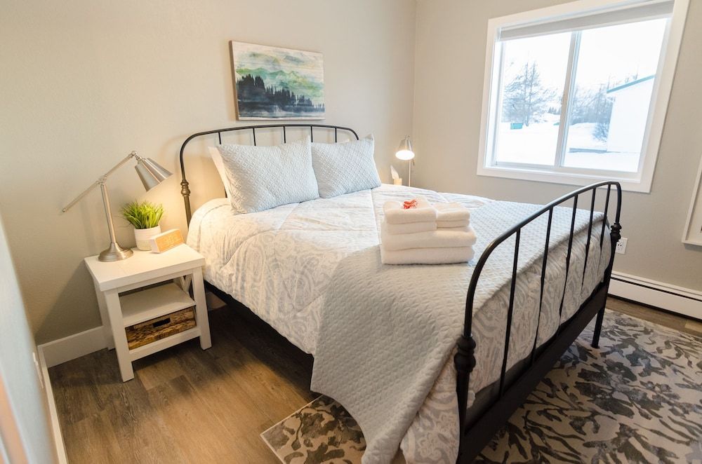 Colony Suites 2