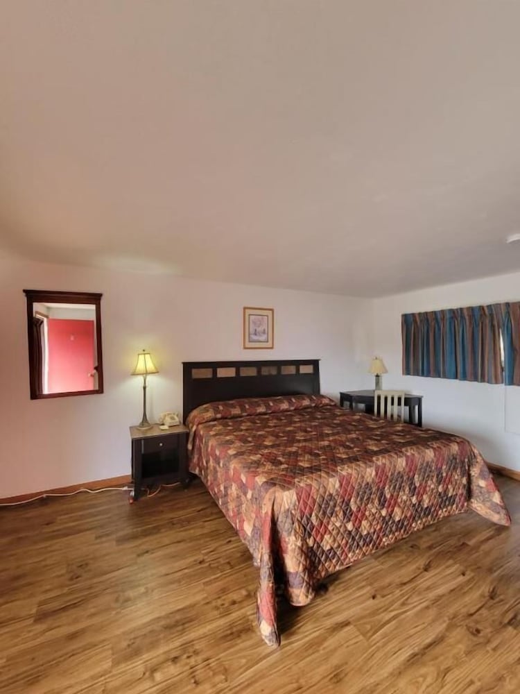 The Daniels Motel 2