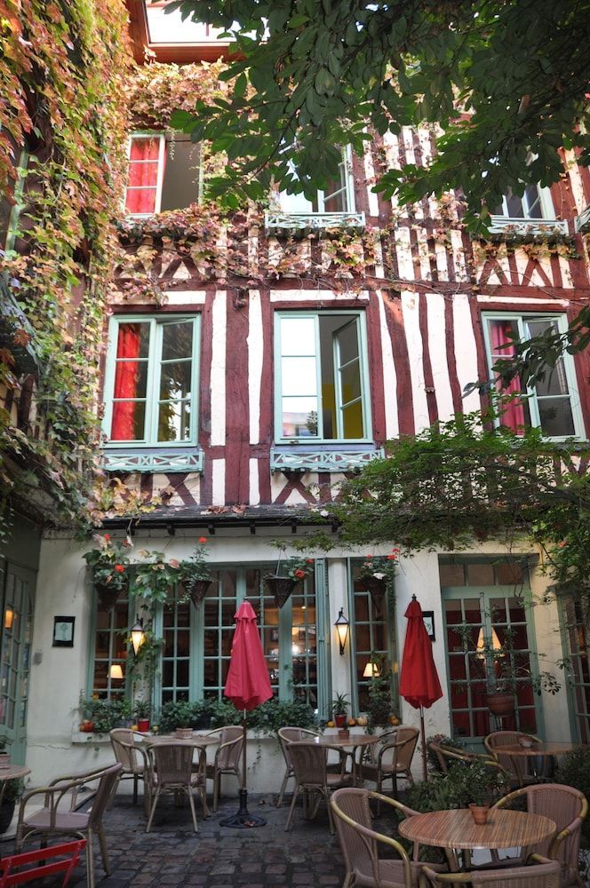 Le Vieux Carré 1