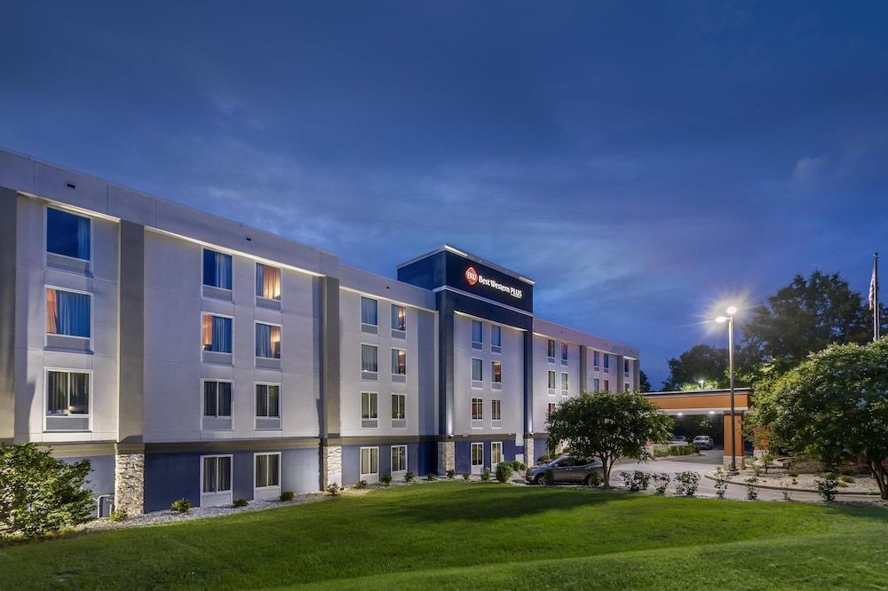 Best Western Plus Lexington Inn 1