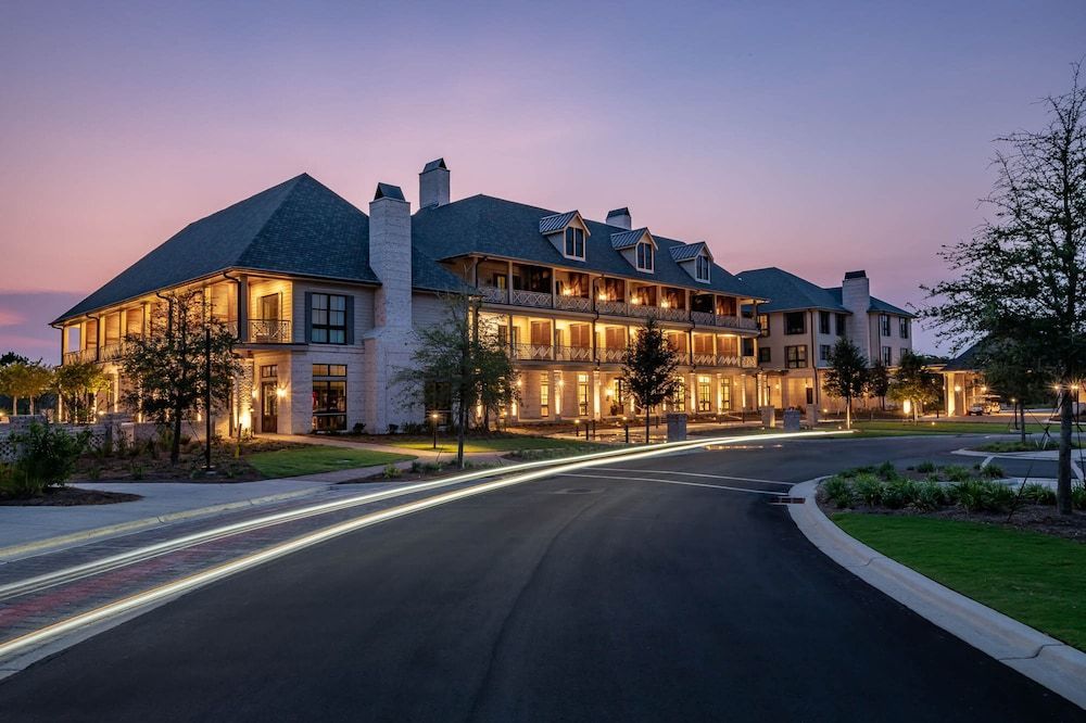 Camp Creek Inn 1