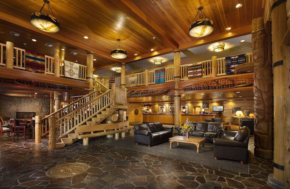 Heathman Lodge 1
